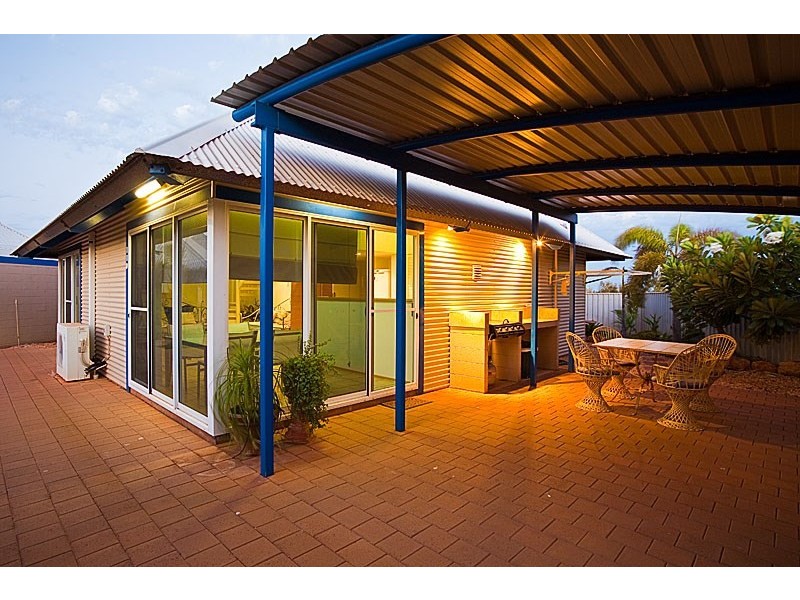 Unit 110 Osprey Holiday Village, Exmouth WA 6707