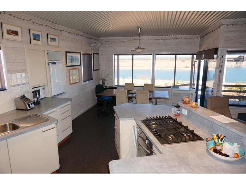 138 Madaffari Drive, Exmouth WA 6707