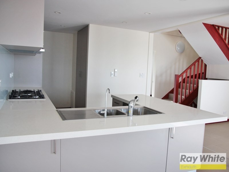 3/3 First Avenue, Onslow WA 6710