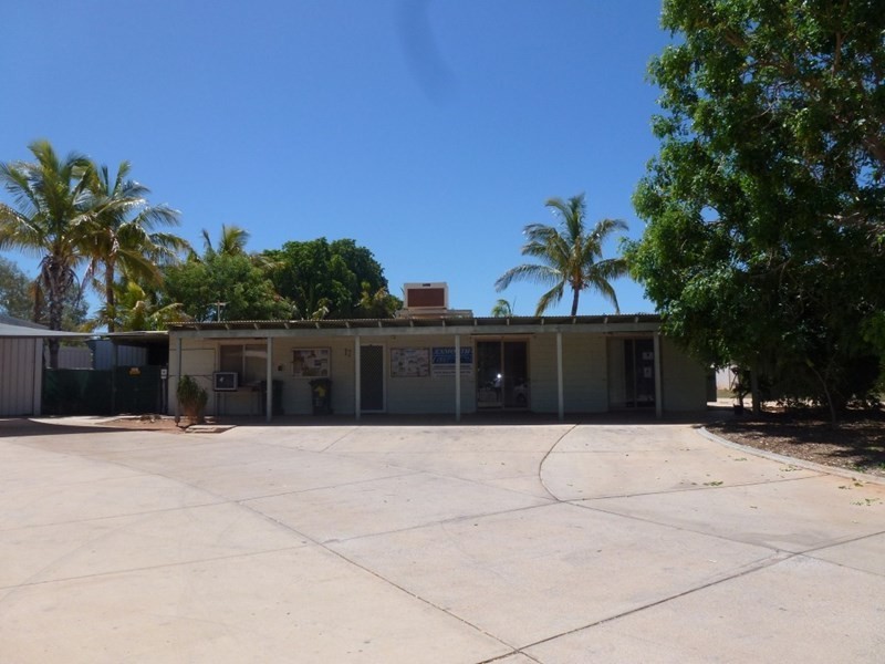 17 Maidstone Crescent, Exmouth WA 6707