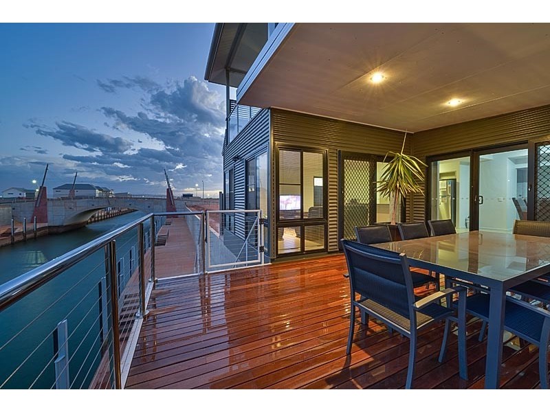 10 Cooyou Close, Exmouth WA 6707