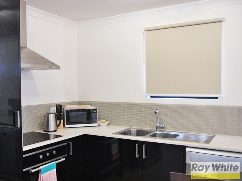 9/21 First Avenue, Onslow WA 6710