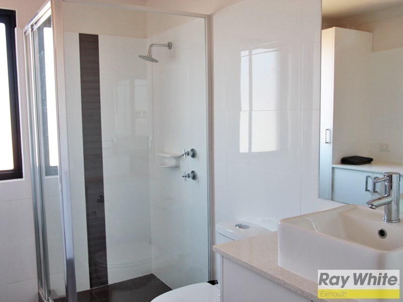 9/21 First Avenue, Onslow WA 6710