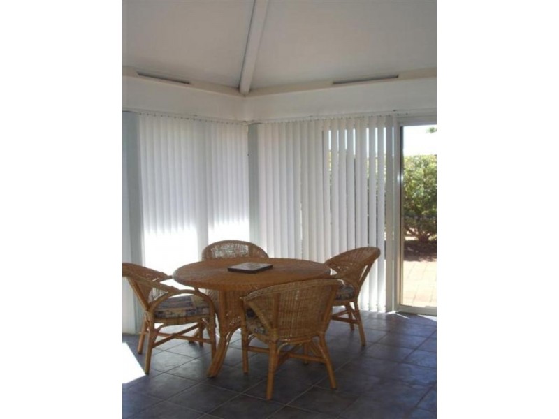 Unit 111 Osprey Holiday Village, Exmouth WA 6707