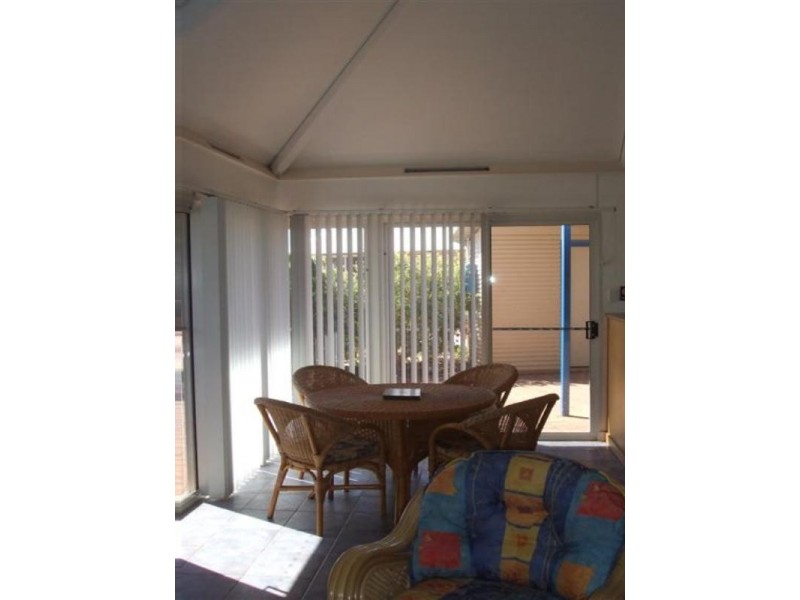 Unit 111 Osprey Holiday Village, Exmouth WA 6707