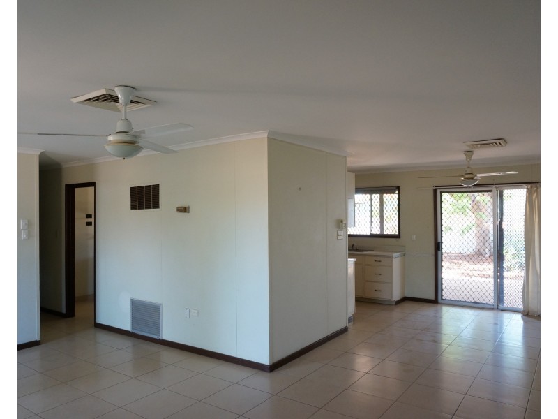 4 Fitzhardinge Street, Exmouth WA 6707