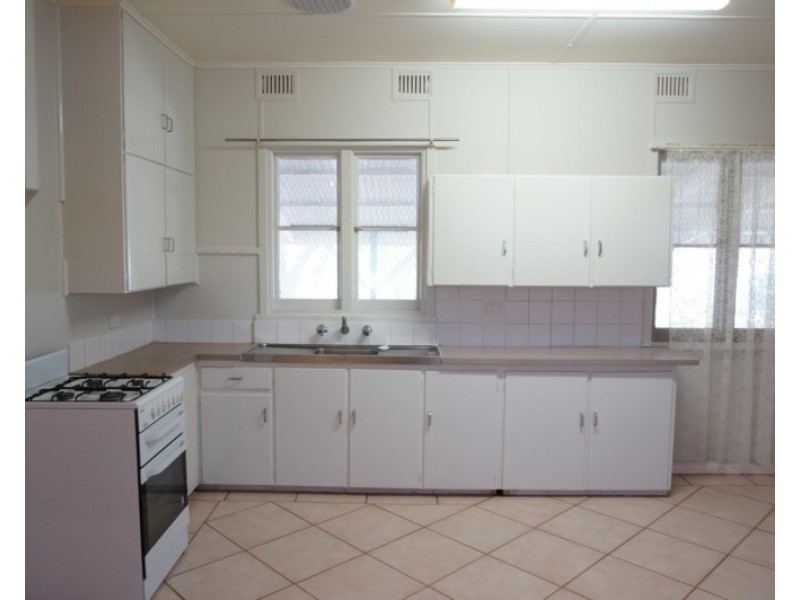 6 Grenadier Street, Exmouth WA 6707