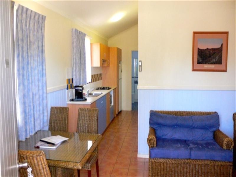 Chalet 5 Ningaloo Caravan and Holiday Resort, Exmouth WA 6707