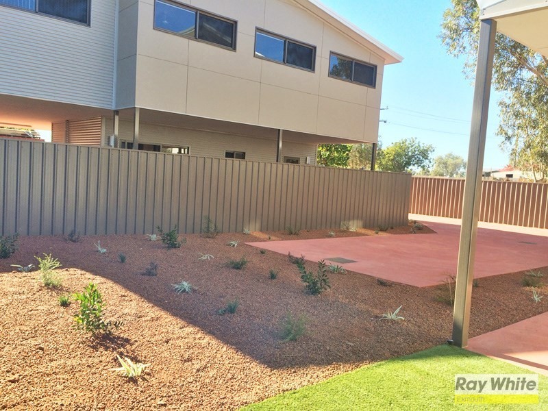 8B Paterson Place, Onslow WA 6710