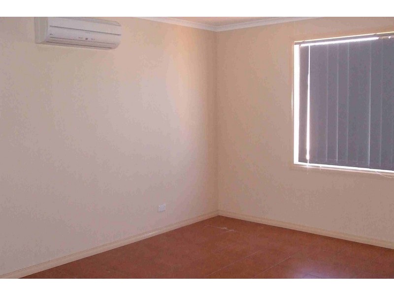 17 McGrath Avenue, Onslow WA 6710