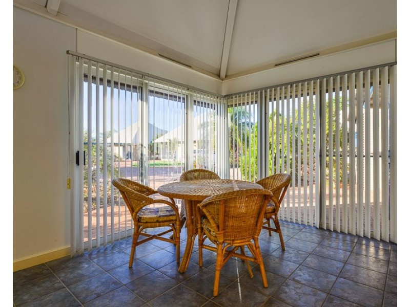 Unit 111 Osprey Holiday Village, Exmouth WA 6707
