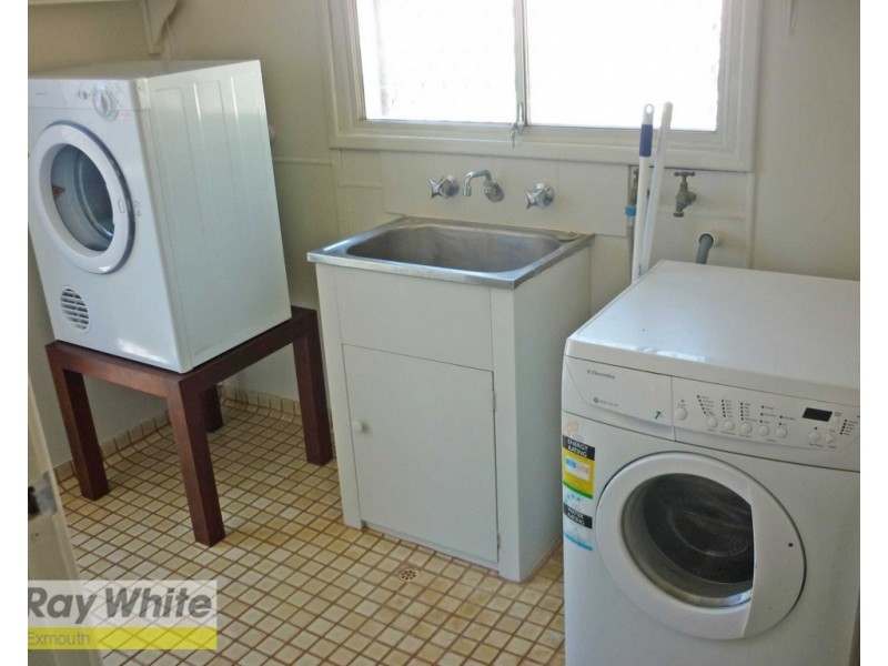 68 Third Avenue, Onslow WA 6710