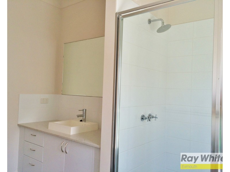 32 Hooley Avenue, Onslow WA 6710