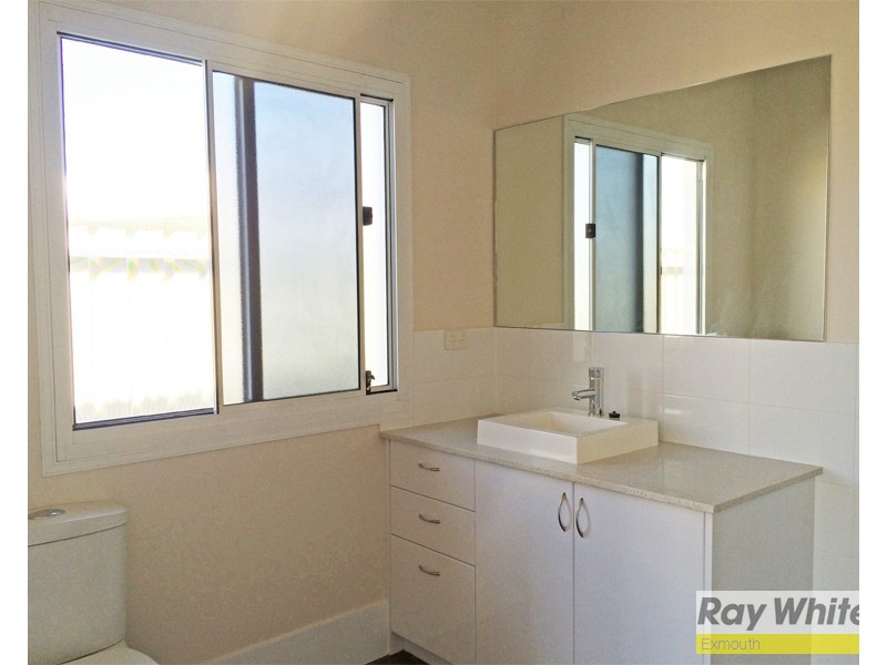 32 Hooley Avenue, Onslow WA 6710