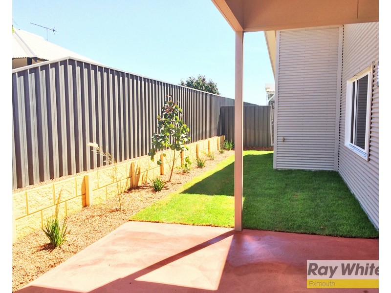 32 Hooley Avenue, Onslow WA 6710