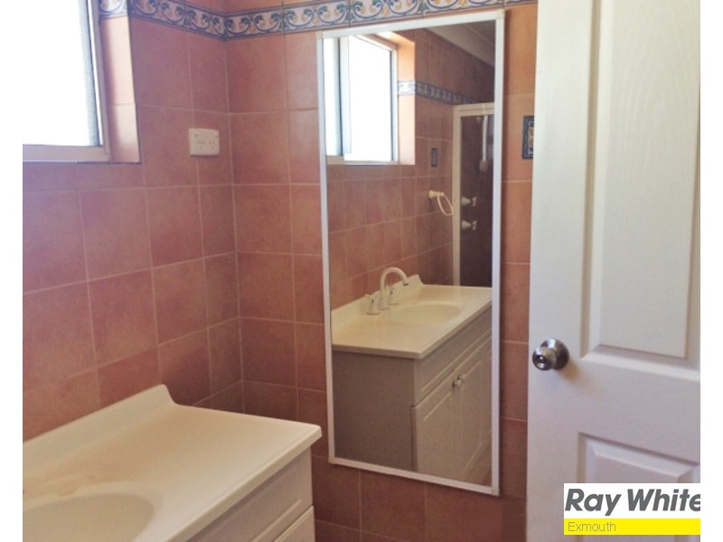 16 Third Avenue, Onslow WA 6710