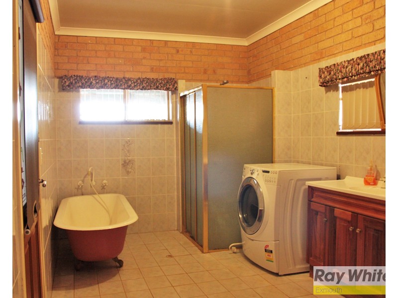 77 Second Avenue, Onslow WA 6710