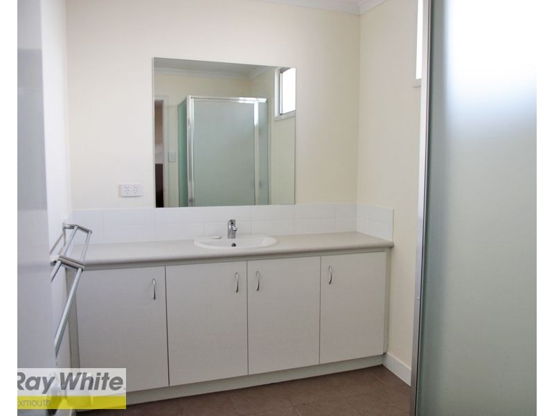 19A Simpson Street, Onslow WA 6710