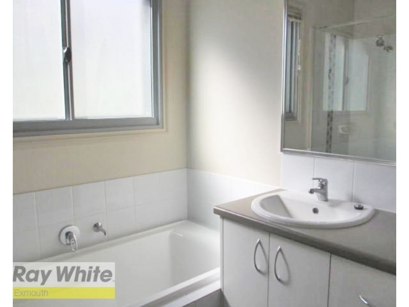 6A Burt Close, Onslow WA 6710