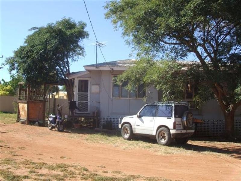 8 Bennett, Exmouth WA 6707