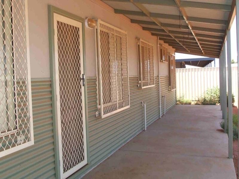 9 McGrath Avenue, Onslow WA 6710