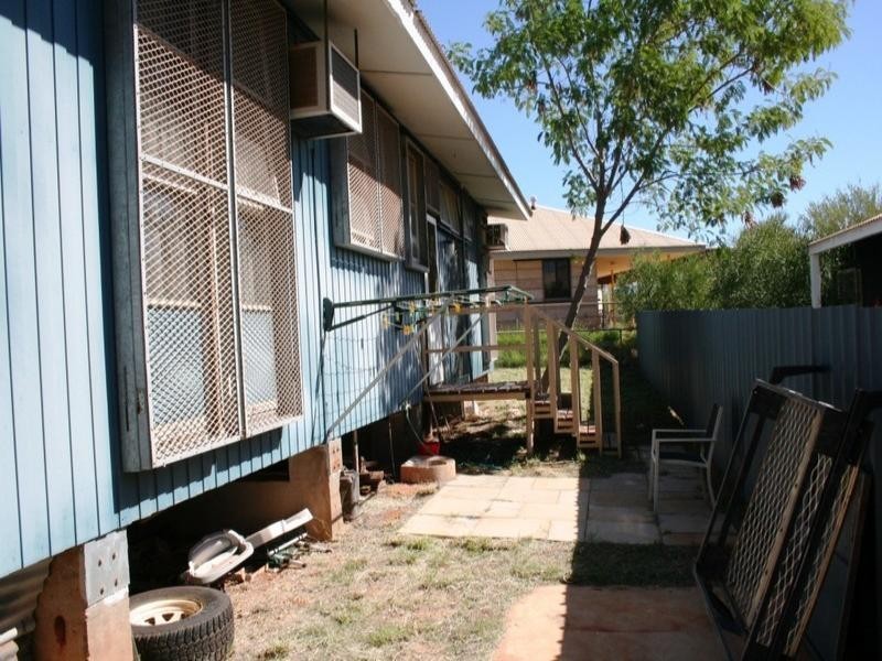 2/15 King Place, Exmouth WA 6707