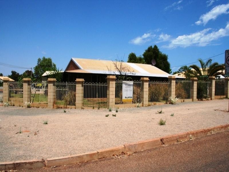 3 Clarke Place, Onslow WA 6710