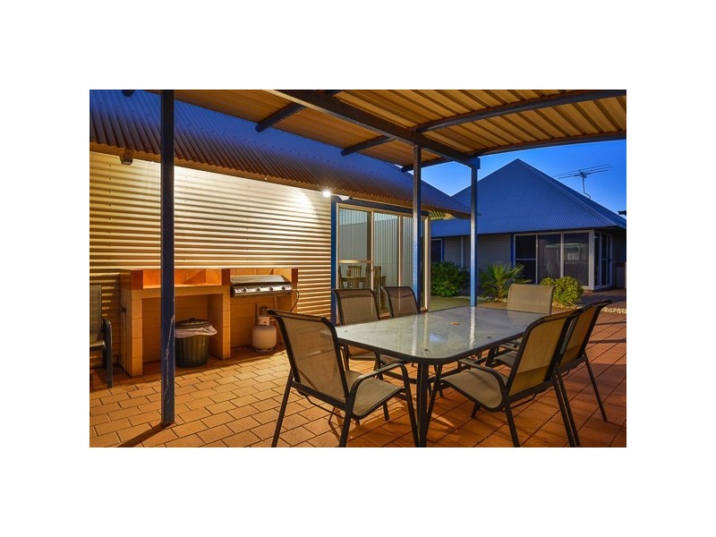 Unit 117 Osprey Holiday Village, Exmouth WA 6707