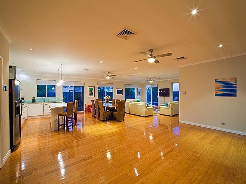 19 Skipjack Circle, Exmouth WA 6707