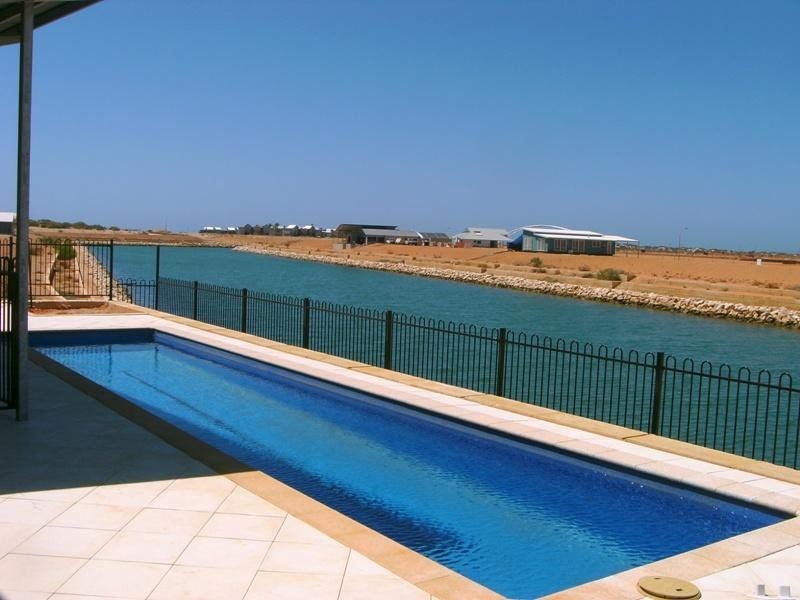 2 Kestrel Place, Exmouth WA 6707