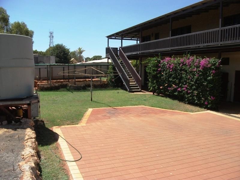 11 SIMPSON Street, Onslow WA 6710