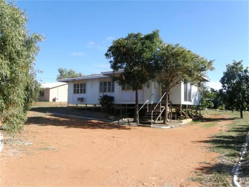 7 Fitzhardinge Street, Exmouth WA 6707