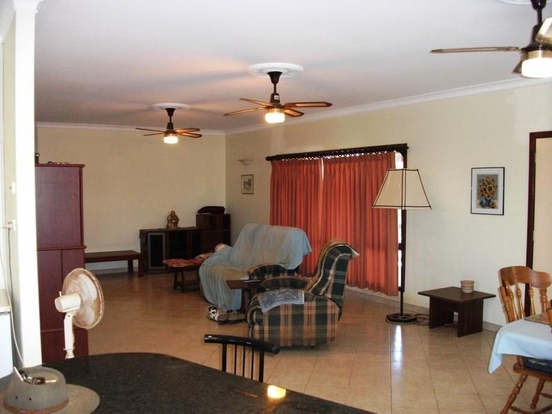 11 Simpson Street, Onslow WA 6710