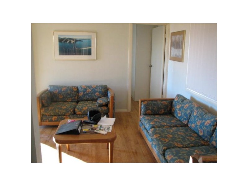 11 MgGrath Street, Onslow WA 6710