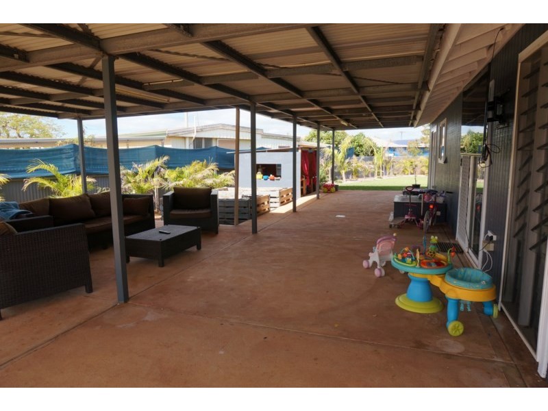 18 Fitzhardinge Street, Exmouth WA 6707