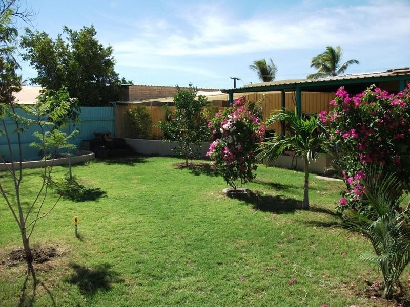 11 Clarke Place, Onslow WA 6710