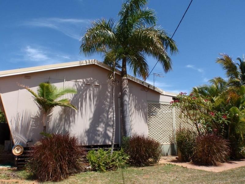 11 Carpenter Street, Exmouth WA 6707