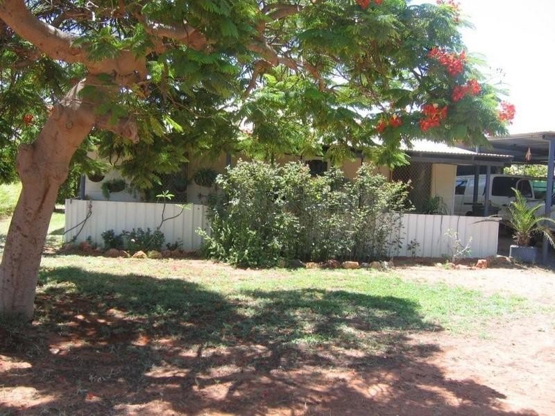 10 Third Avenue, Onslow WA 6710
