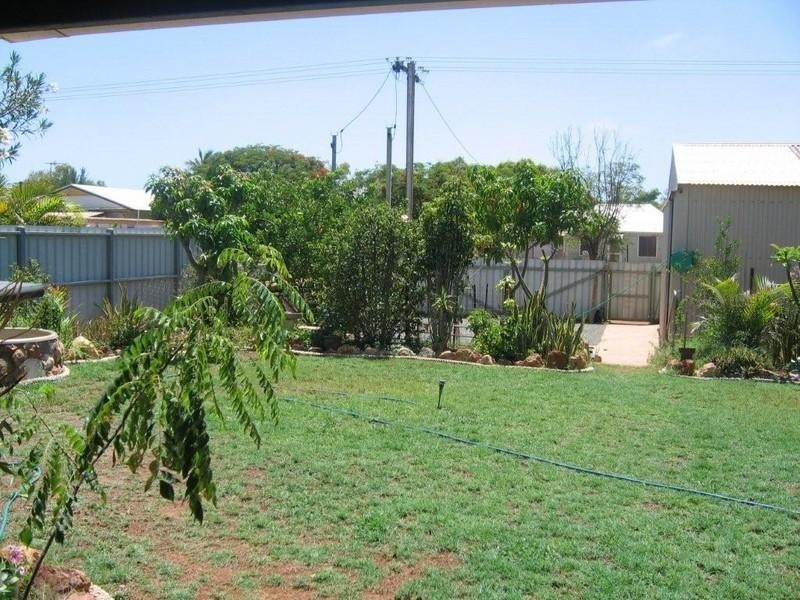 10 Third Avenue, Onslow WA 6710