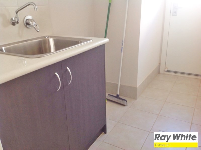 4 Burt Close, Onslow WA 6710