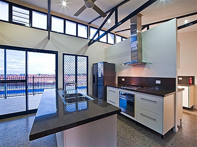 2 Kestrel Place, Exmouth WA 6707