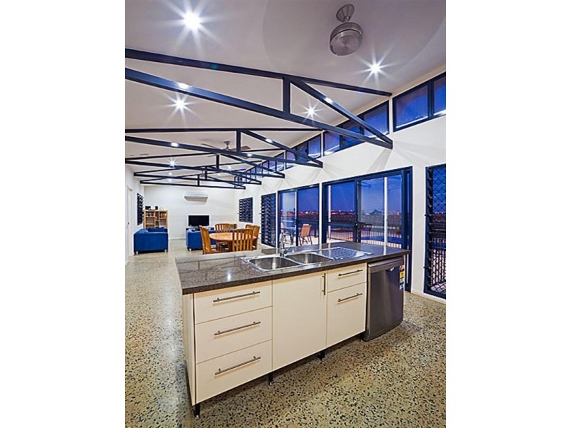 2 Kestrel Place, Exmouth WA 6707