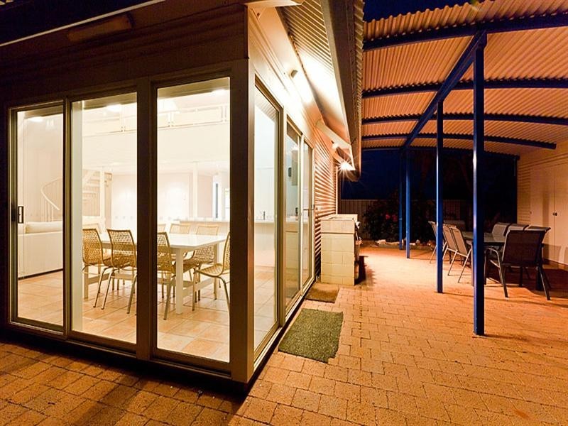 Unit 105 Osprey Holiday Village, Exmouth WA 6707