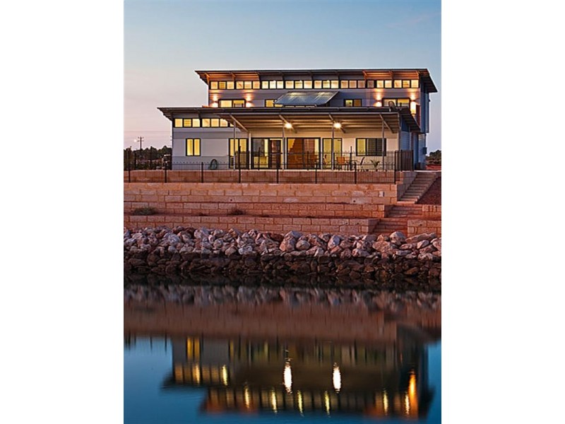 2 Kestrel Place, Exmouth WA 6707