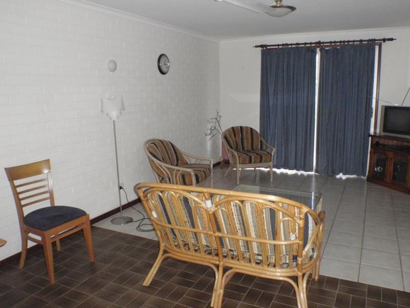 Unit 8 Ningaloo Apartment, Exmouth WA 6707