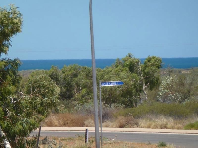 2 Grayling Way, Exmouth WA 6707