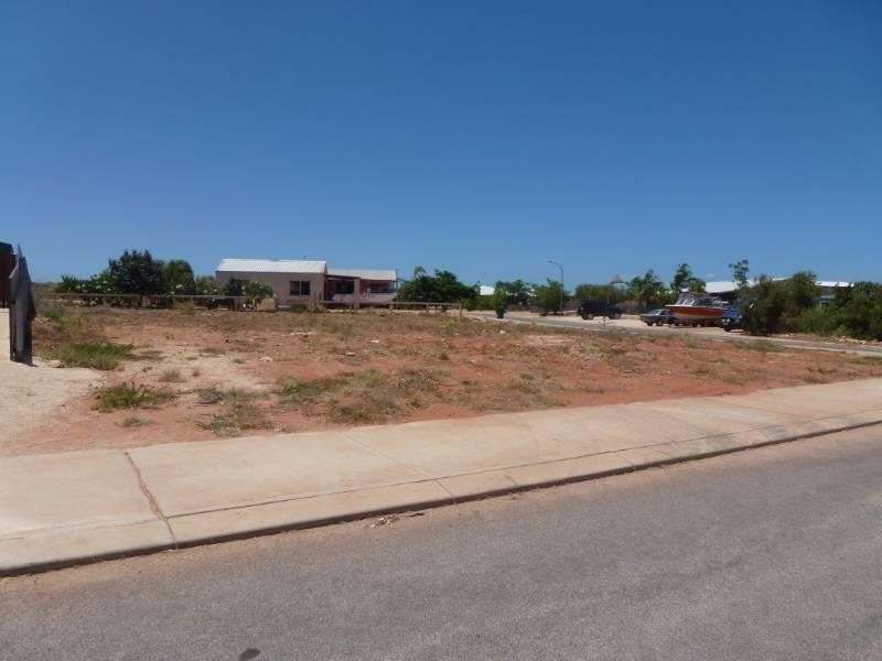 2 Grayling Way, Exmouth WA 6707