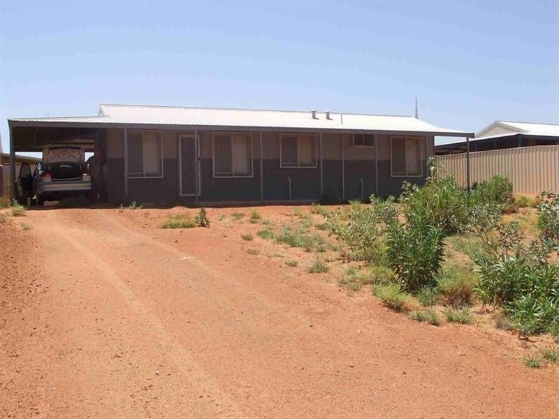 11 McGrath Avenue, Onslow WA 6710
