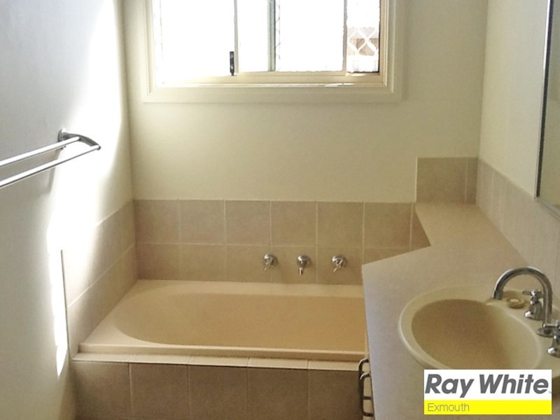 10 Payne Way, Onslow WA 6710