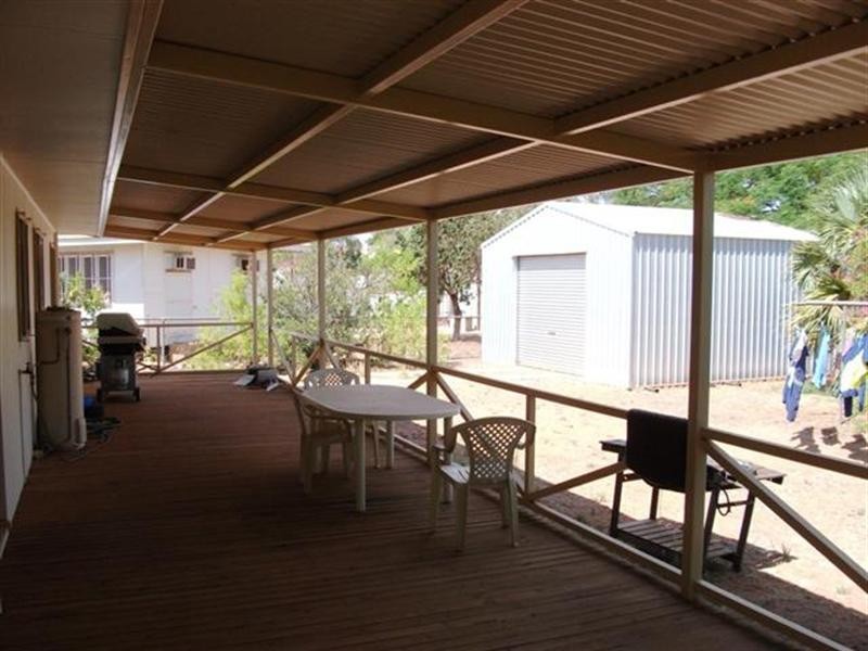 16 Patterson Place, Onslow WA 6710